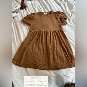 tres bien dress size small or medium